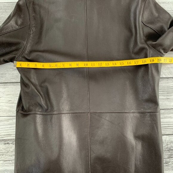 Danier Leather Chocolate Brown Leather Reversible Jacket - Picture 13 of 15